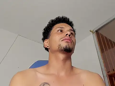 Boydirty cokeline666 online show from June 12, 2026, 2:32 am