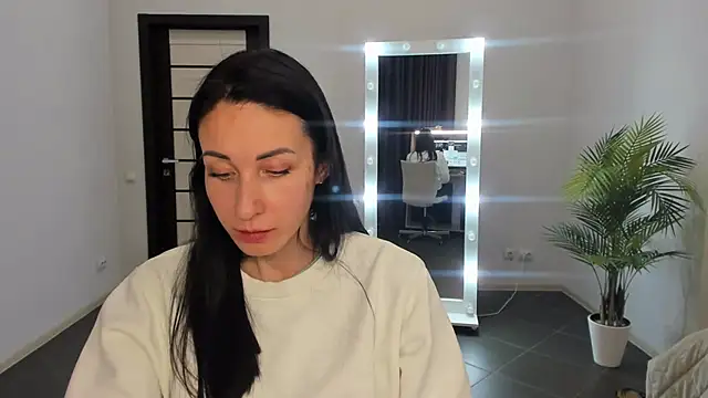 Snapshot of BouncySweety chatting on January 17, 2025, 8:55 pm BouncySweety online show from January 17, 2025, 8:55 pm