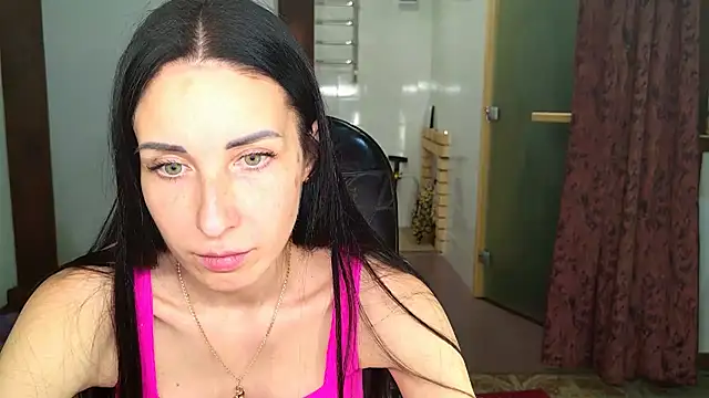 BouncySweety online show from November 28, 2025, 7:16 pm