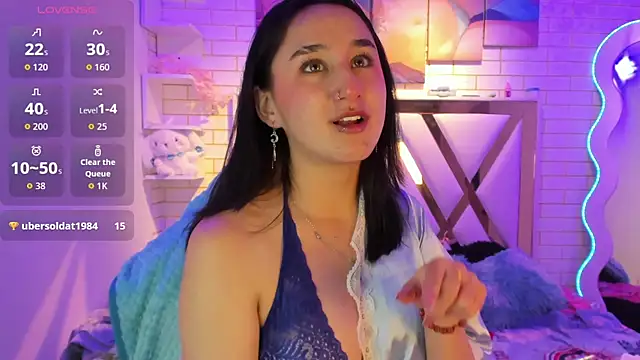 Lua bloom  online show from July 7, 2026, 6:47 am