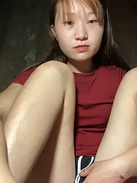 Snapshot of Malin_k9 chatting on May 24, 2026, 3:17 pm Malin k9 online show from May 24, 2026, 3:17 pm