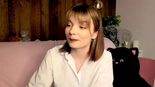 IvoryPesante online show from May 31, 2026, 7:59 pm