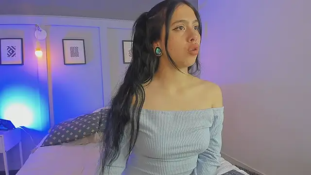 Snapshot of Kimdyy_ chatting on June 13, 2026, 2:26 pm Kimdyy online show from June 13, 2026, 2:26 pm