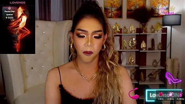 Snapshot of FuckingDollz chatting on July 3, 2026, 12:33 pm FuckingDollz online show from July 3, 2026, 12:33 pm