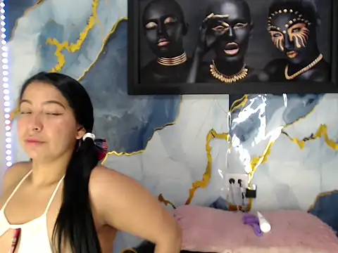 Snapshot of Yasmine_Tapias chatting on June 18, 2026, 9:30 pm Yasmine Tapias online show from June 18, 2026, 9:30 pm