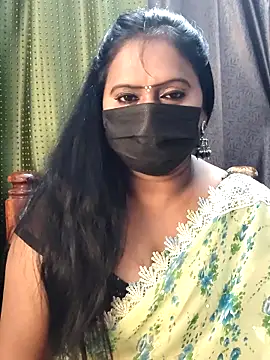 Snapshot of Meera_mia chatting on June 4, 2026, 6:36 pm Meera mia online show from June 4, 2026, 6:36 pm
