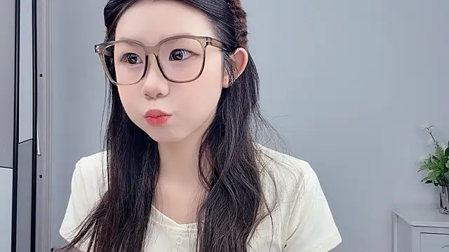Snapshot of Rose_love69 chatting on June 28, 2026, 3:56 am Rose love69 online show from June 28, 2026, 3:56 am