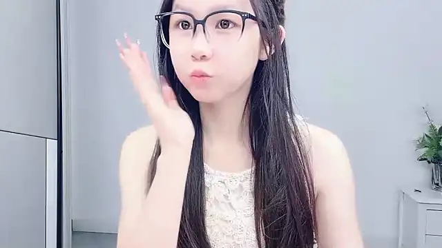 Snapshot of Rose_love69 chatting on July 9, 2026, 3:43 am Rose love69 online show from July 9, 2026, 3:43 am