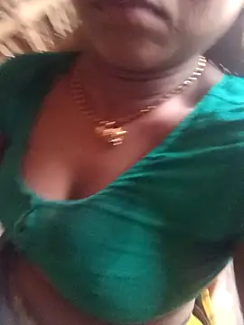 Snapshot of maliska-rani chatting on August 1, 2026, 5:50 am maliska-rani online show from August 1, 2026, 5:50 am