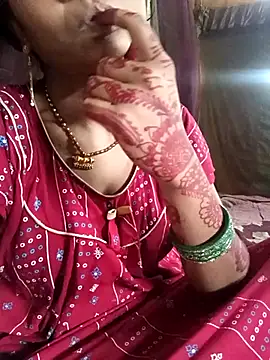 Snapshot of maliska-rani chatting on August 3, 2026, 5:17 am maliska-rani online show from August 3, 2026, 5:17 am