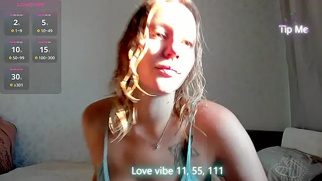 Snapshot of Ann_first_kiss chatting on July 21, 2026, 12:57 am Ann first kiss online show from July 21, 2026, 12:57 am