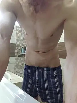 Snapshot of Nakedfanboy chatting on June 17, 2026, 3:46 pm Nakedfanboy online show from June 17, 2026, 3:46 pm