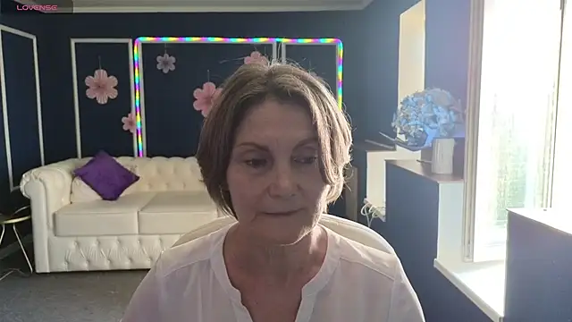 Snapshot of Mabel_Magic chatting on July 4, 2026, 12:55 pm Mabel Magic online show from July 4, 2026, 12:55 pm