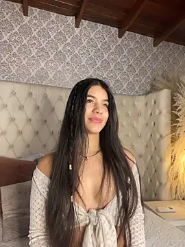 Snapshot of Amel_Rosse chatting on June 27, 2026, 3:39 pm Amel Rosse online show from June 27, 2026, 3:39 pm