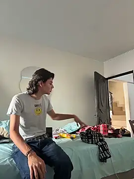 Liamdelrey online show from June 11, 2026, 1:31 pm