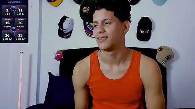 Snapshot of theo_bigcock_ chatting on June 16, 2026, 6:54 pm theo bigcock online show from June 16, 2026, 6:54 pm