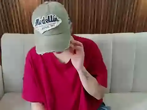 Snapshot of feelena_mysoull chatting on June 9, 2026, 2:17 pm feelena mysoull online show from June 9, 2026, 2:17 pm