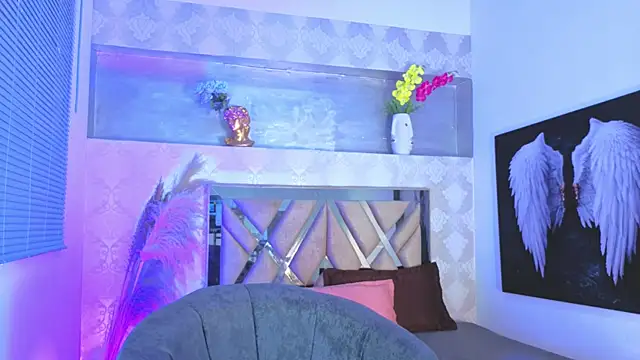 Snapshot of zarina_winslow chatting on June 23, 2026, 8:18 pm zarina winslow online show from June 23, 2026, 8:18 pm