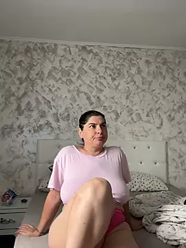 evaxxxcurvyxxx online show from July 8, 2026, 12:53 pm
