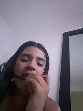 mia  gomex online show from June 19, 2026, 2:38 am