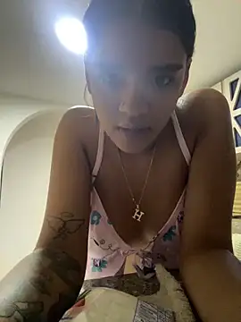 mia  gomex online show from June 19, 2026, 9:07 pm