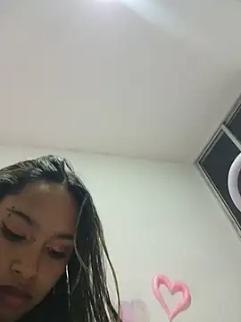Snapshot of Evangeline_Salas chatting on July 10, 2026, 1:21 am Evangeline Salas online show from July 10, 2026, 1:21 am