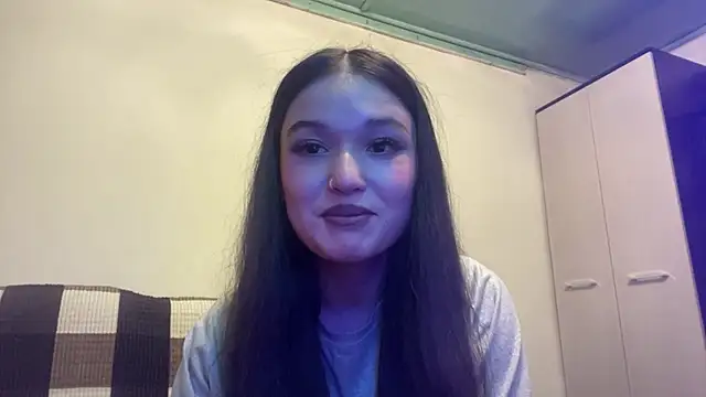 Snapshot of LisetteParajon chatting on May 27, 2026, 4:15 pm LisetteParajon online show from May 27, 2026, 4:15 pm