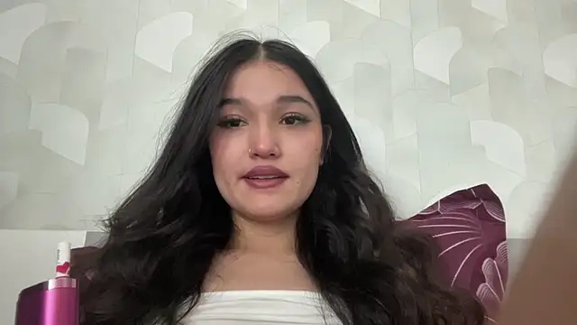 LisetteParajon online show from June 27, 2026, 5:12 am