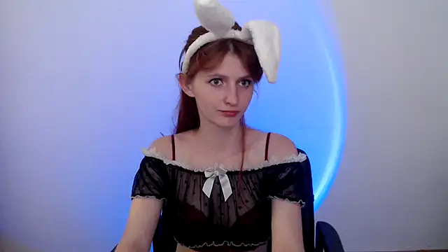 ViolaHot  online show from June 2, 2026, 7:05 pm