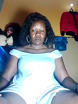 Snapshot of SexyHaven5 chatting on June 27, 2026, 6:18 am SexyHaven5 online show from June 27, 2026, 6:18 am