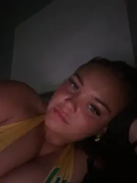 MaddisonWhitex online show from July 19, 2026, 8:23 pm