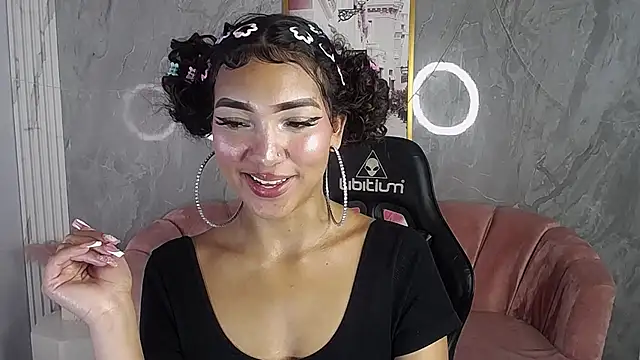 Snapshot of CamilaVixen_ch chatting on May 30, 2026, 1:25 am CamilaVixen ch online show from May 30, 2026, 1:25 am