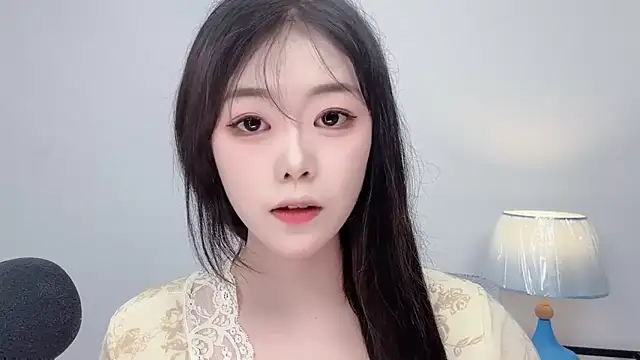 Snapshot of smalldaiwang chatting on July 2, 2026, 2:11 am smalldaiwang online show from July 2, 2026, 2:11 am