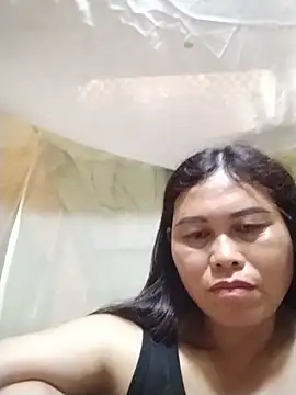 Snapshot of -Hatybi- chatting on June 19, 2026, 7:01 am -Hatybi- online show from June 19, 2026, 7:01 am