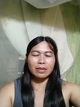 Snapshot of -Hatybi- chatting on July 8, 2026, 9:36 am -Hatybi- online show from July 8, 2026, 9:36 am