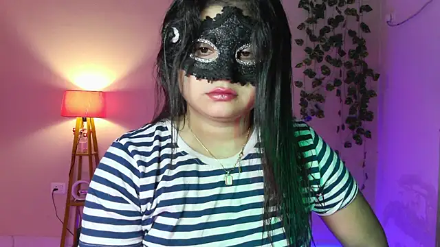 Snapshot of Red_Heart_ chatting on July 13, 2026, 6:00 pm Red Heart online show from July 13, 2026, 6:00 pm
