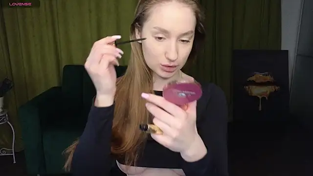 Snapshot of AlisaFoxis chatting on July 10, 2026, 5:37 pm AlisaFoxis online show from July 10, 2026, 5:37 pm