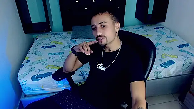 Snapshot of _anthony32 chatting on May 29, 2026, 1:42 pm anthony32 online show from May 29, 2026, 1:42 pm