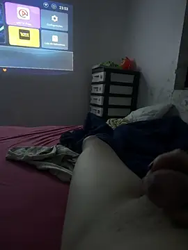 Snapshot of casalsecreto102 chatting on May 29, 2026, 2:53 am casalsecreto102 online show from May 29, 2026, 2:53 am