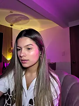 Snapshot of emilyvex chatting on July 11, 2026, 4:04 am emilyvex online show from July 11, 2026, 4:04 am