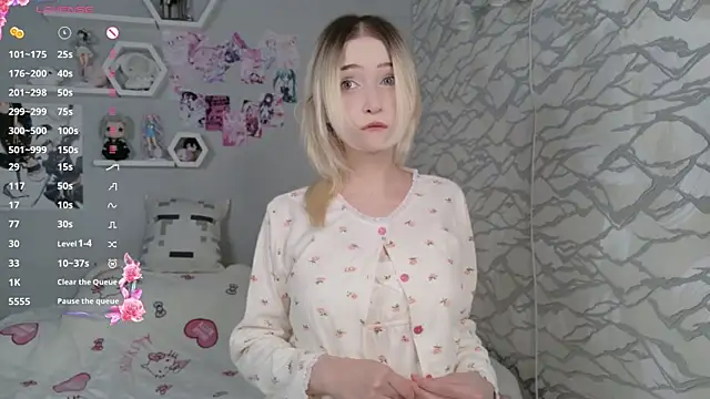 meganami online show from June 3, 2026, 1:03 pm