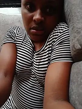 PinkyAvaDoll online show from July 28, 2026, 2:24 pm