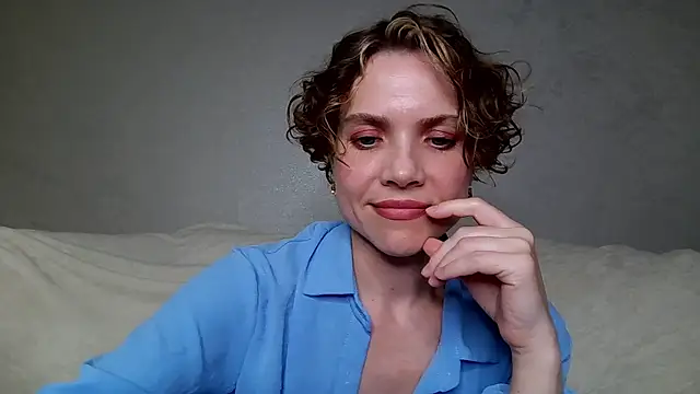 NatalieMoses online show from July 7, 2026, 7:51 pm
