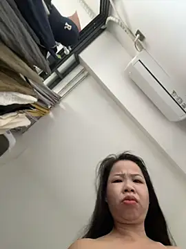 honghong mother online show from June 29, 2026, 11:16 pm