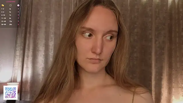 JenevaLitalien online show from July 6, 2026, 3:36 pm