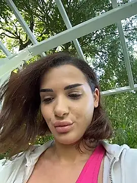 chloenyx online show from May 30, 2026, 12:57 pm