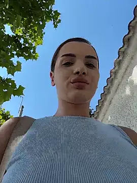 chloenyx online show from June 21, 2026, 1:03 pm