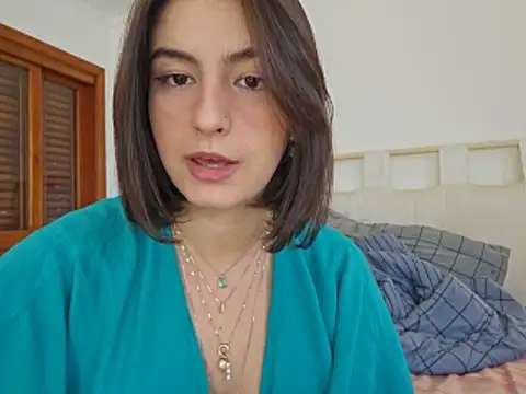 Snapshot of Juh_castro chatting on June 19, 2026, 5:17 pm Juh castro online show from June 19, 2026, 5:17 pm