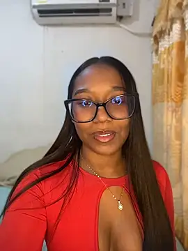 Snapshot of chell_iivy chatting on June 26, 2026, 6:29 am chell iivy online show from June 26, 2026, 6:29 am