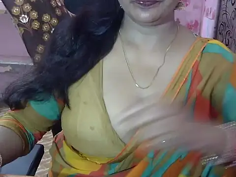 Snapshot of PRIYANKA_023 chatting on June 18, 2026, 5:30 am PRIYANKA 023 online show from June 18, 2026, 5:30 am